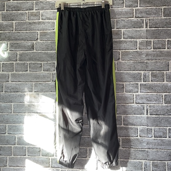 Black track pants🖤💚 - Picture 3 of 3